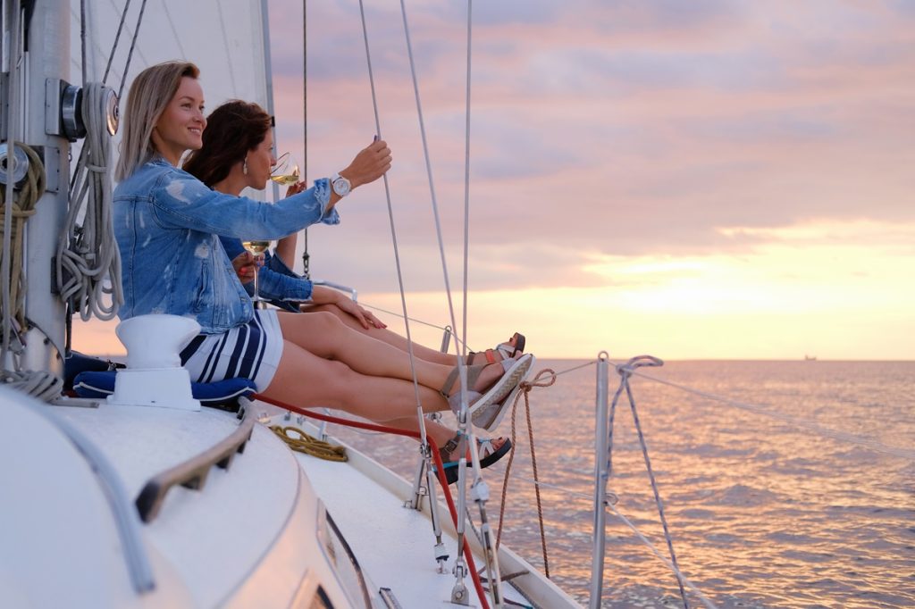 Best Time to Choose a Yachts Rental Trip