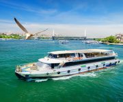 yachts rentals in dubai